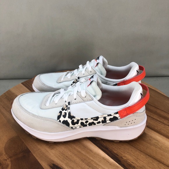 Nike Women's Sneakers White and Orange - Picture 3 of 8